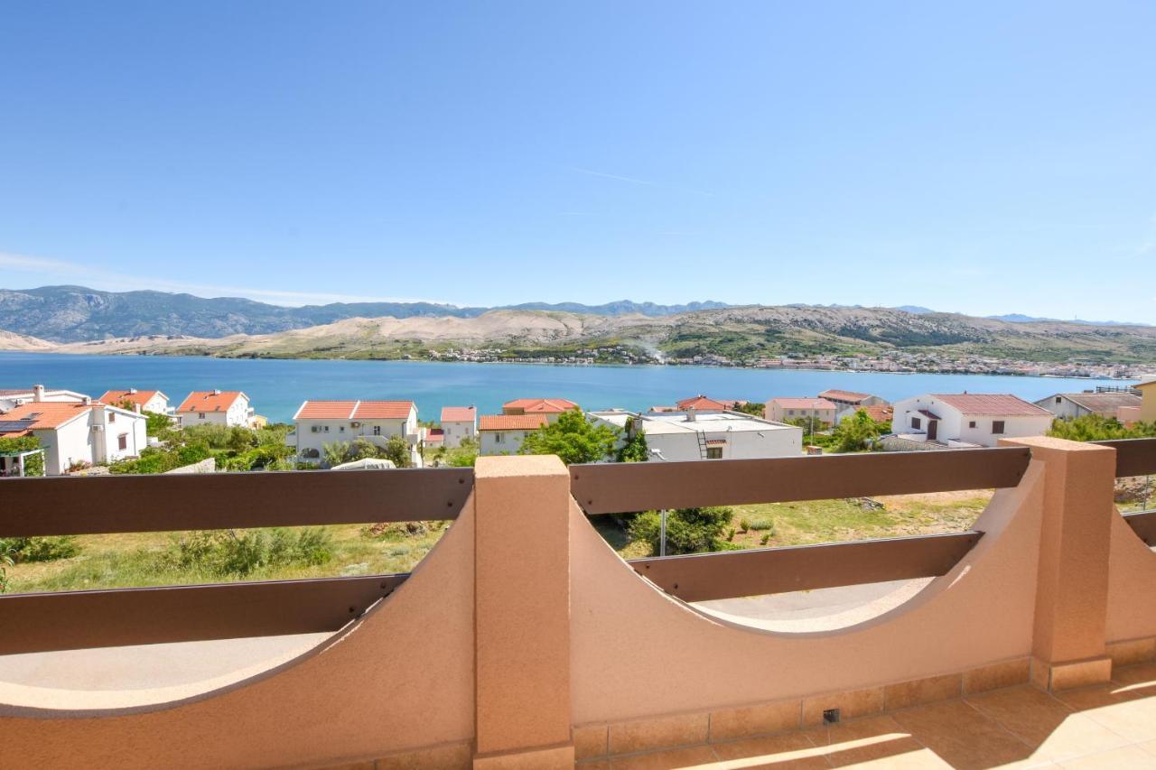 Apartmani Marija Ljubica Pag Town Exteriör bild