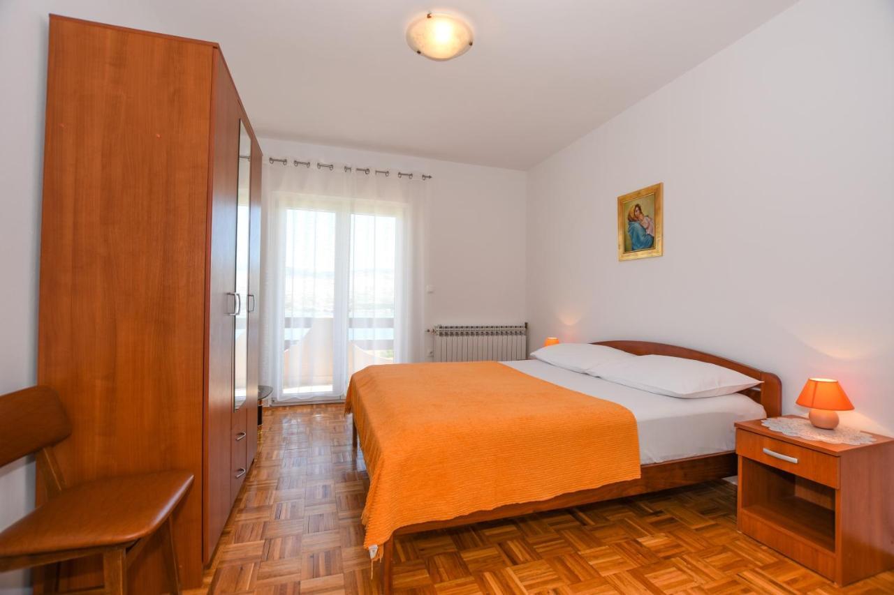 Apartmani Marija Ljubica Pag Town Exteriör bild