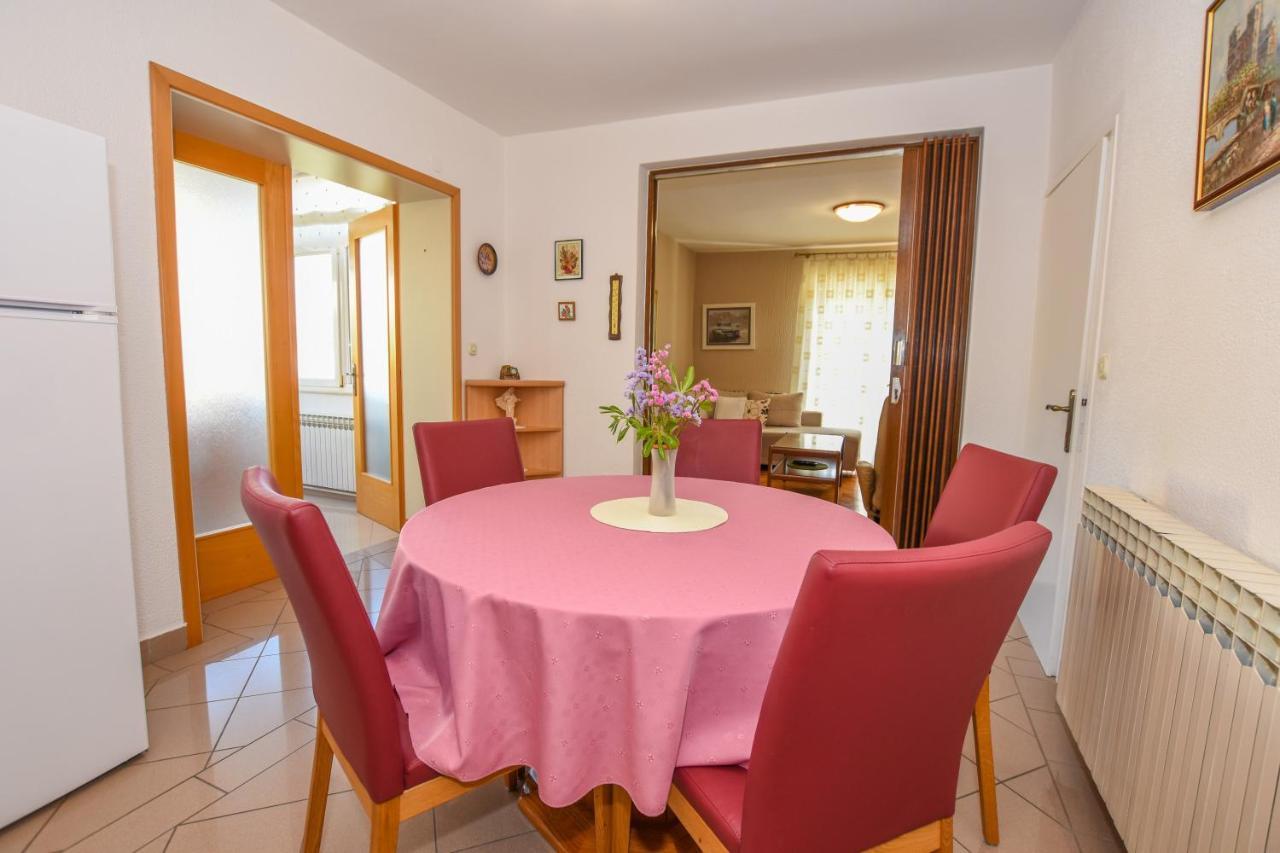 Apartmani Marija Ljubica Pag Town Exteriör bild
